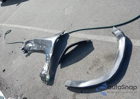 2025 Ram 1500 Big Horn 4X4 5'7 Box from USA, damaged, VIN 1C6RRFFG9SN777195